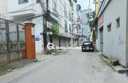 Cô Lan cán bộ về hưu gửi bán nhà trung tâm Thạch Bàn, Long Biên dưới 6.6 tỷ. DT 40m2